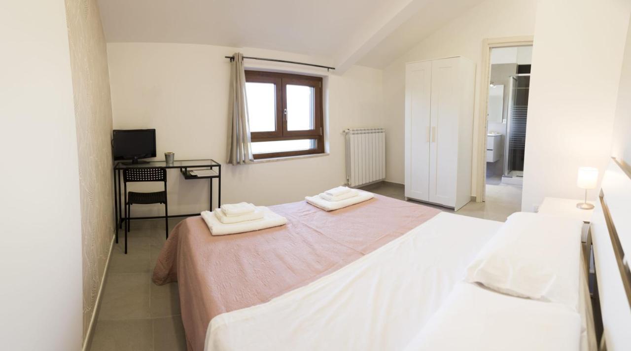 Villa Ulivi B&B Pontecagnano Eksteriør billede